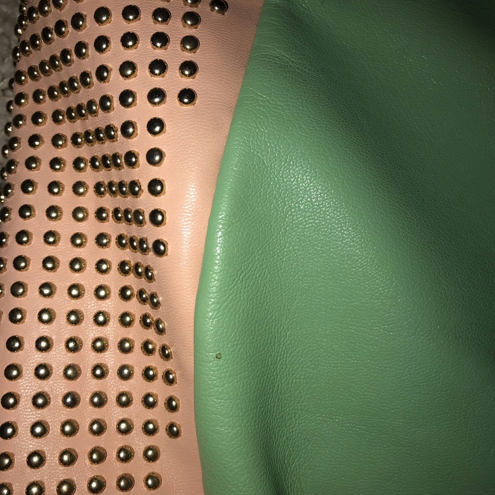 Green Velina Fabbiano bag with cream sides! - Picture 4 of 4